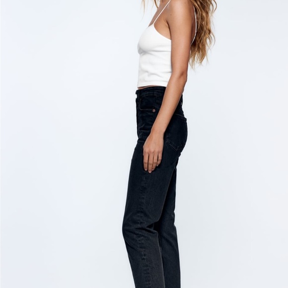 NWT Zara Black Mom Fit Stretch Jeans - Picture 3 of 9